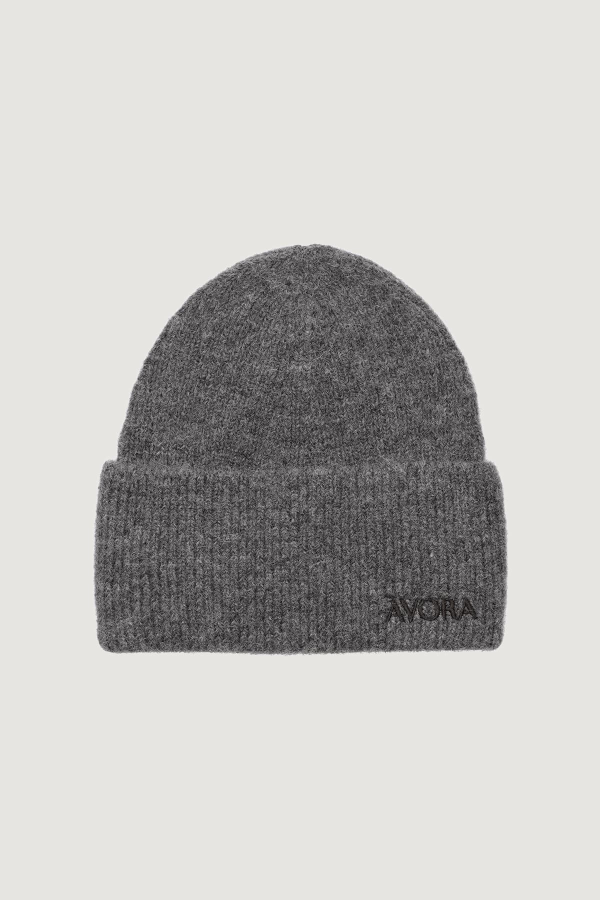 https://a.storyblok.com/f/199965/1200x1800/09c1349dd1/avora-beanie_dark-grey.jpg