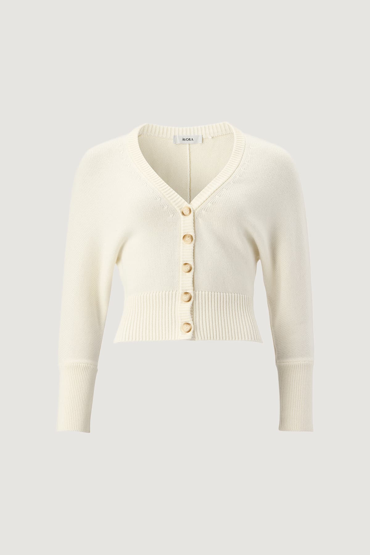 https://a.storyblok.com/f/199965/1200x1800/353fbe9f31/cashmere_blend_cardigan_white_front.jpg