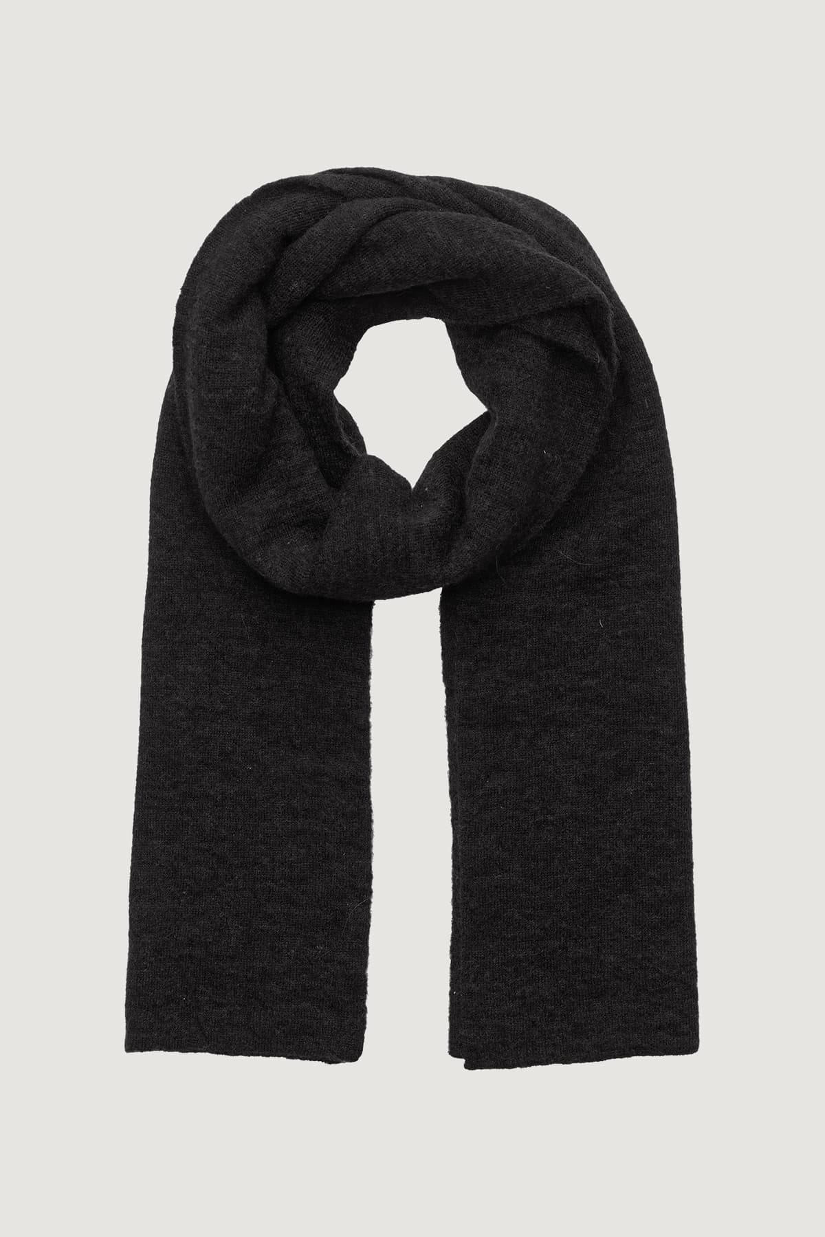 https://a.storyblok.com/f/199965/1200x1800/6965d19fcb/avora-scarf_black.jpg