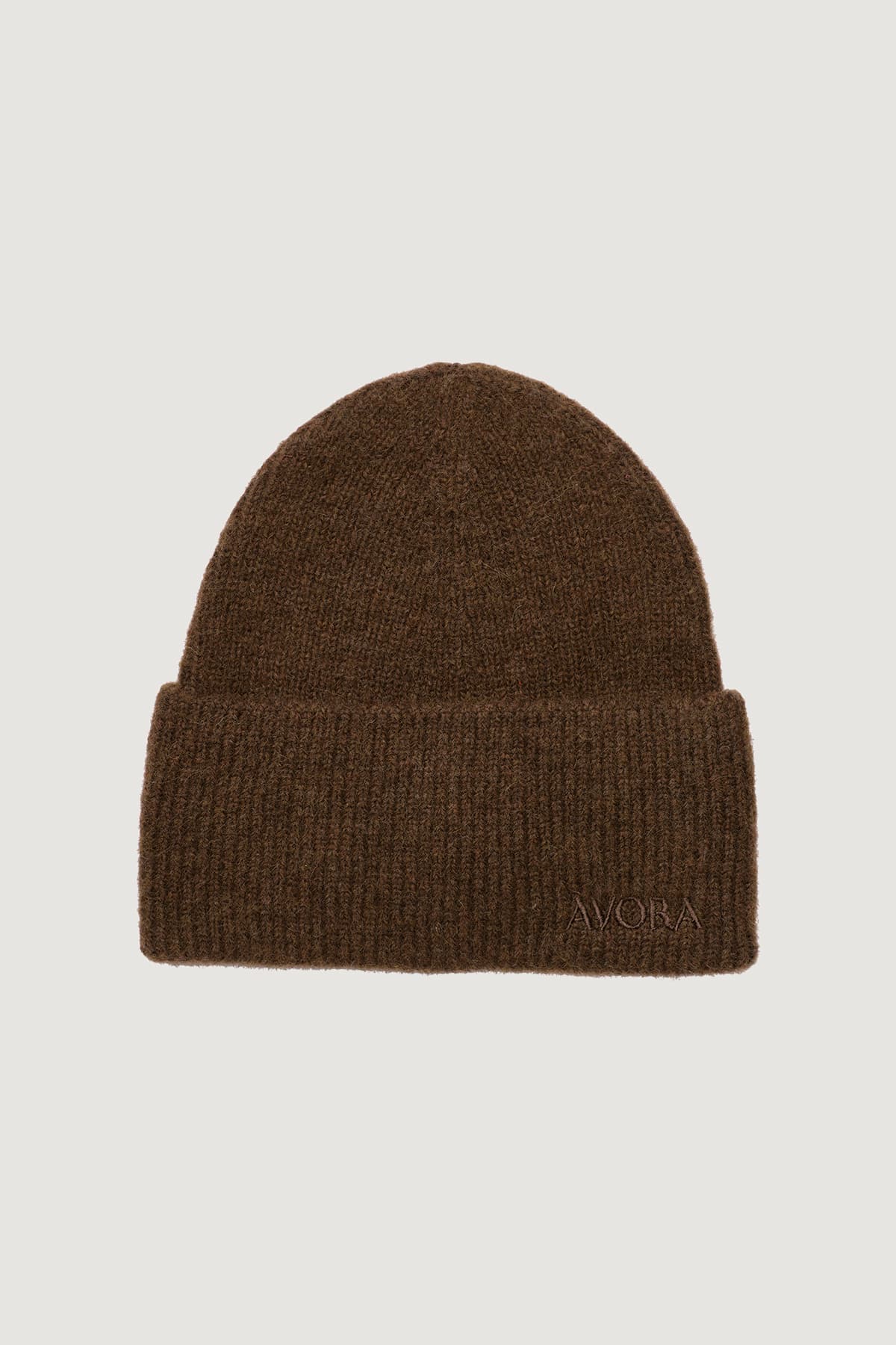 https://a.storyblok.com/f/199965/1200x1800/6b34b0e367/avora-beanie_dark-brown.jpg