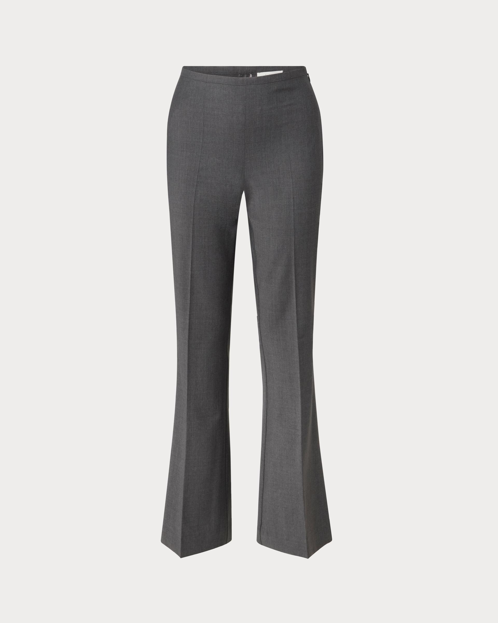 https://a.storyblok.com/f/199965/4000x5000/bef8838a6c/bellini-closed-pant_front.jpg